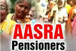 Ministers Distribute New Pension Papers To Beneficiaries