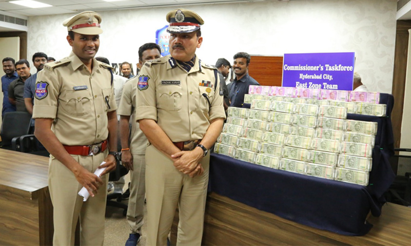 Hawala racket busted in Hyderabad, Rs. 1 crore seized