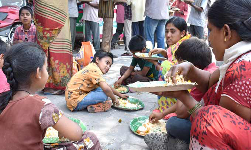 GHMC increases Annapurna Centres offering free food