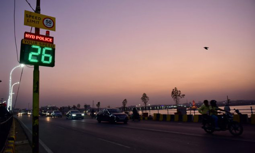 Speed limit boards in Hyderabad leave motorists baffled!