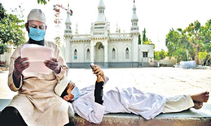 Hyderabad: Festive Excitement Around Ramzan Missing