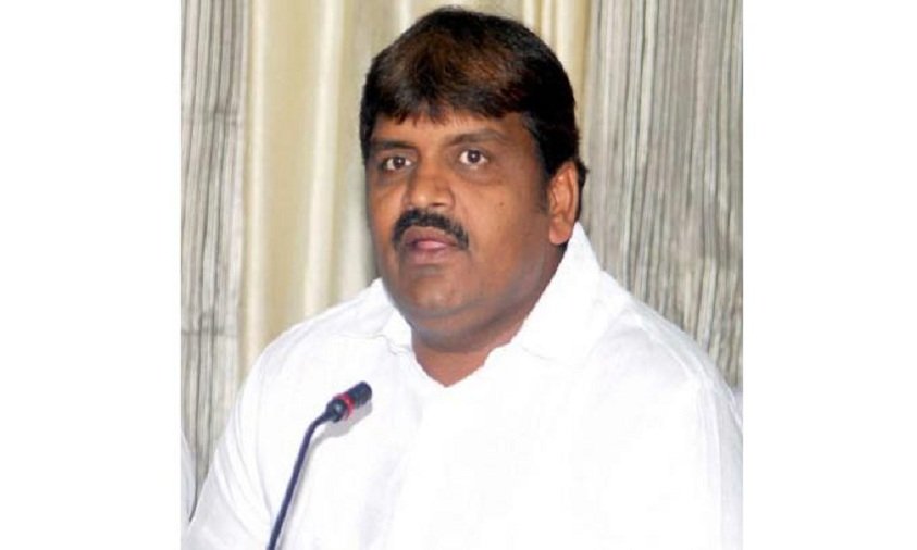 Nala desilting works at brisk pace, says GHMC Mayor