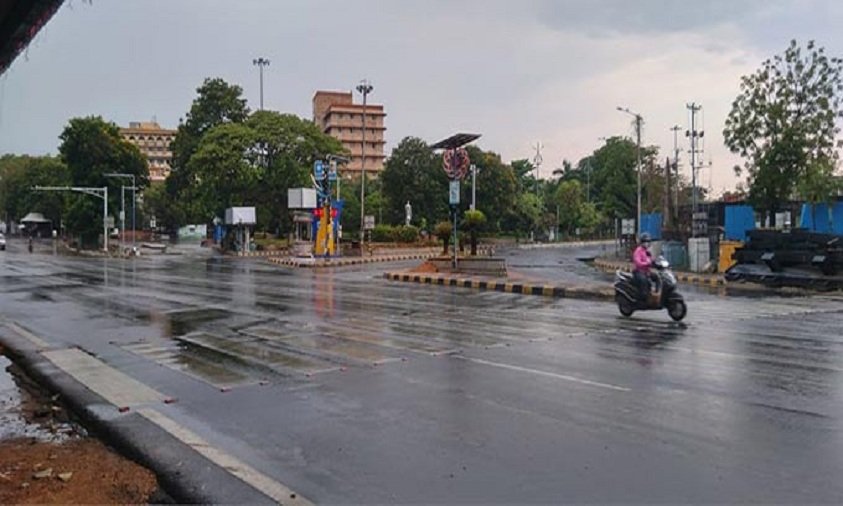 Rains, winds, cool down simmering Hyderabad