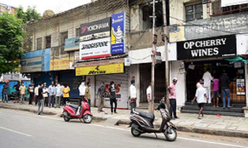 Liquor shop closure rumours trigger panic buying in Hyderabad