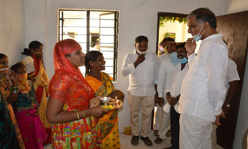 Harish Rao Inaugurates Double Bed Room Scheme In Siddipet