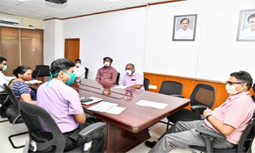 Central Team Visited GHMC And Interacted About Covid-19