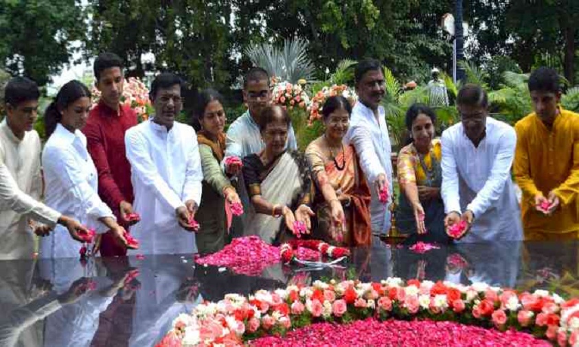 Jaipal Reddy's Family Paid Rich Tributes On His 1st Death Anniversary