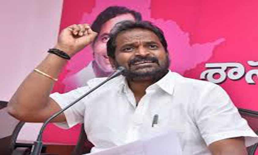 Excise Minister Holds Review Meeting