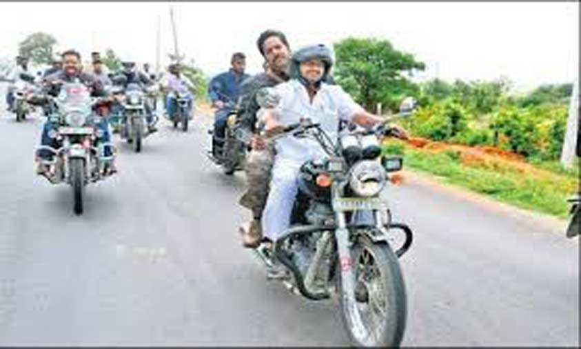 Srinivas Goud Starts Tourism Day Bike Rally