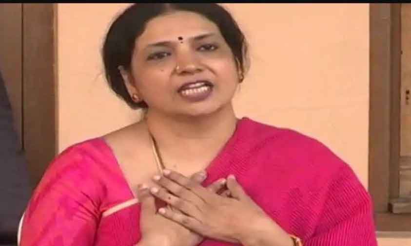 Actor Rajasekher Is Recovering: Jeevitha