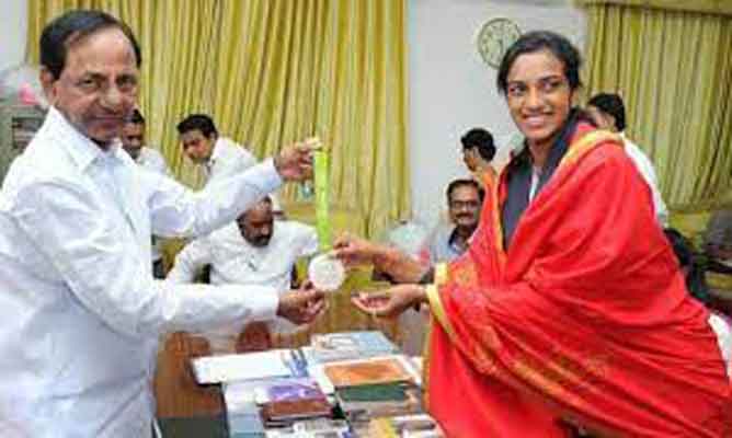 CM KCR Congratulates PV Sindhu