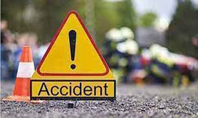 Sangareddy: Woman Died in a Road AcSangareddy: Woman Died in a Road Accidentcident