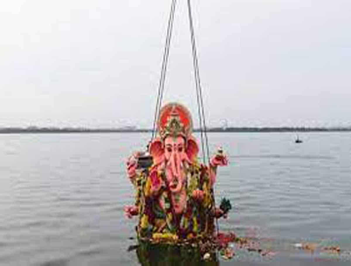 Traffic Restrictions in Hyderabad for Ganesh Immersion