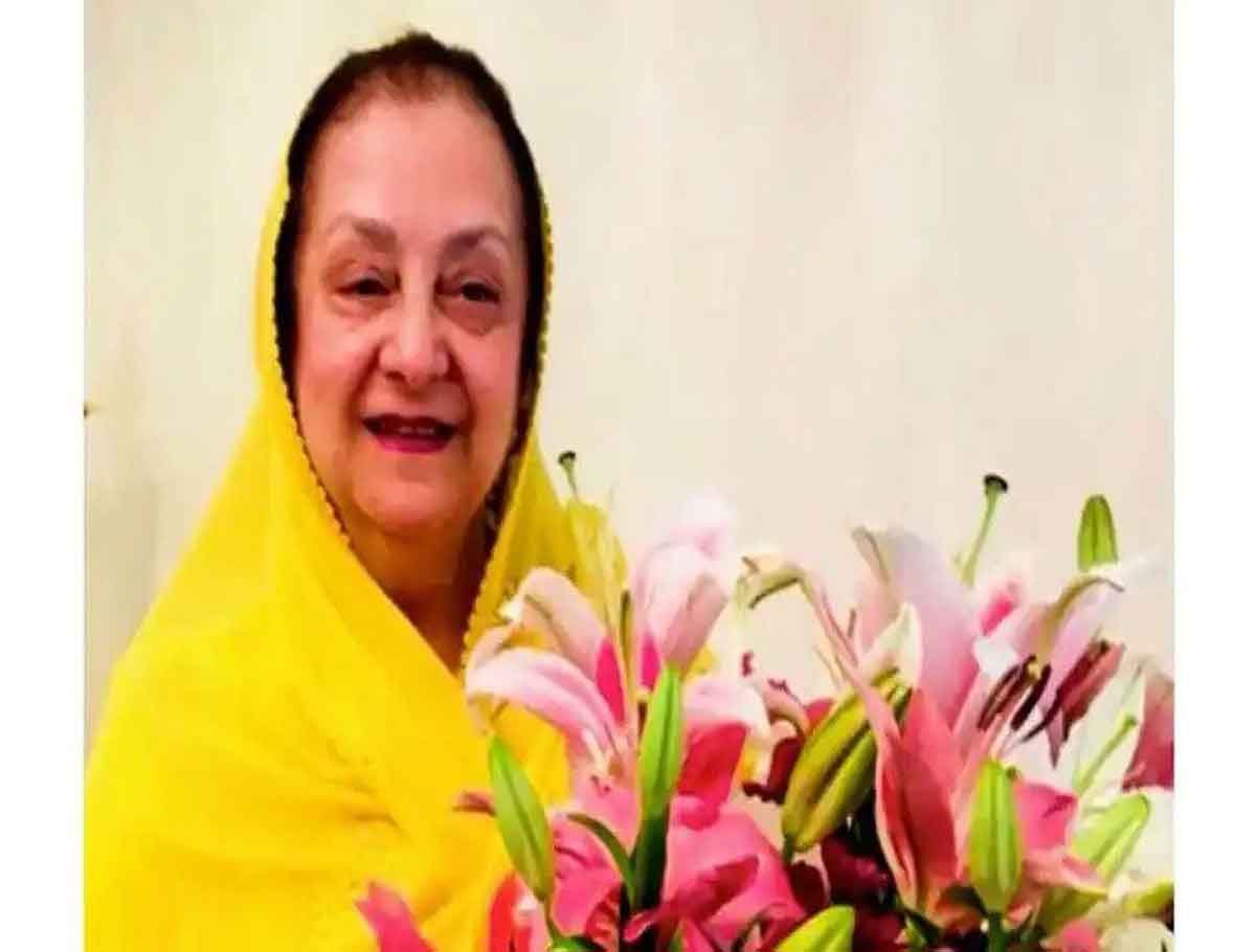 Actress Saira Banu Admitted to Hospital