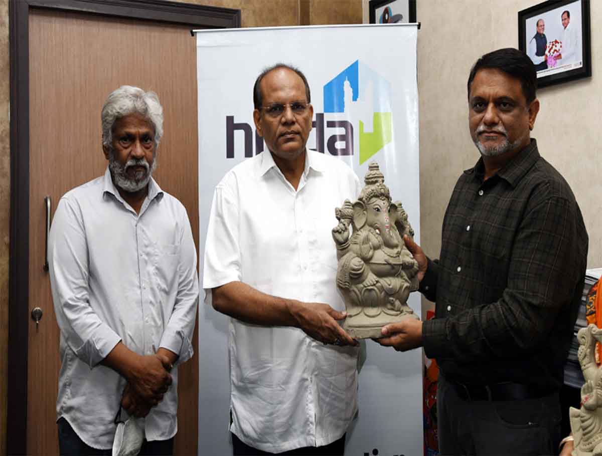 CS Inaugurated Clay Ganesh Idols Distribution Program