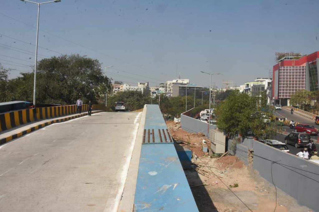 Ministers Launch Flyover At Panjagutta To KBR Park 