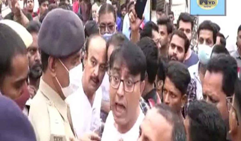 Tension at Old City After Clash Between MBT And AIMIM Activists
