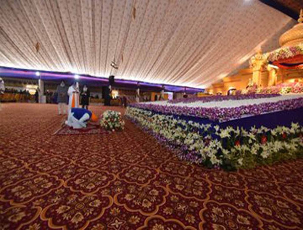 PM Modi Pay Tributes To Guru Gobind Singh on his Birth Anniversary