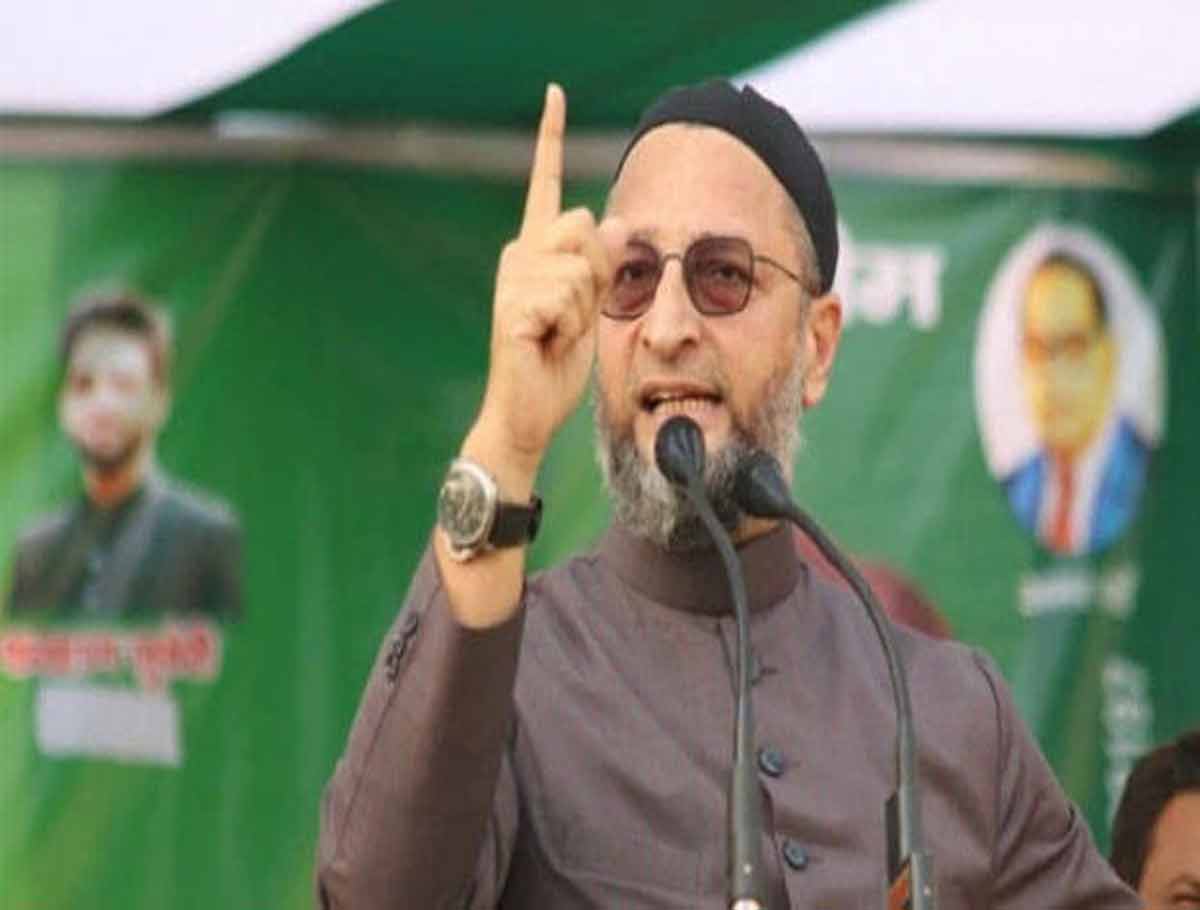AIMIM Chief Owaisi Strongly Reacts After the Attack on Man at UP Railway Station