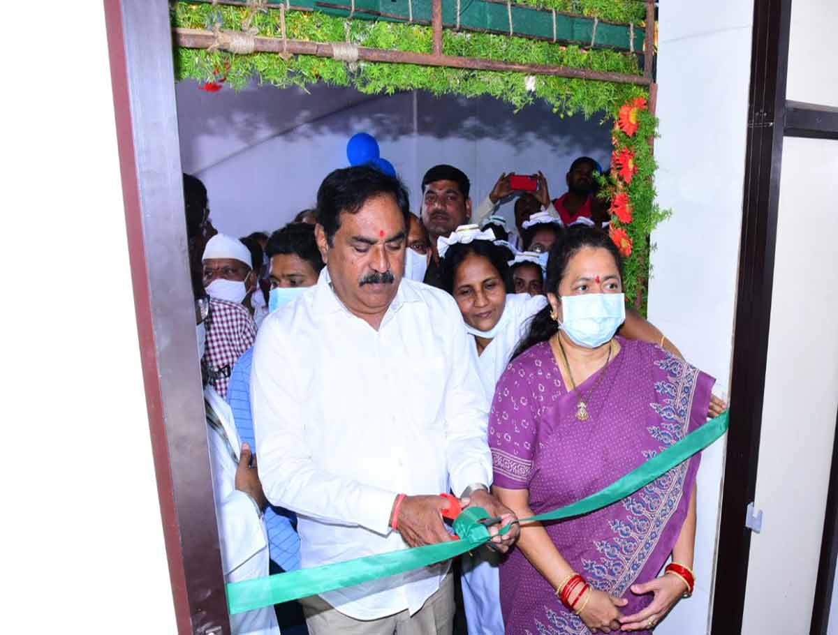 Dayakar Rao Inaugurates CT Scan In MGM Hospital