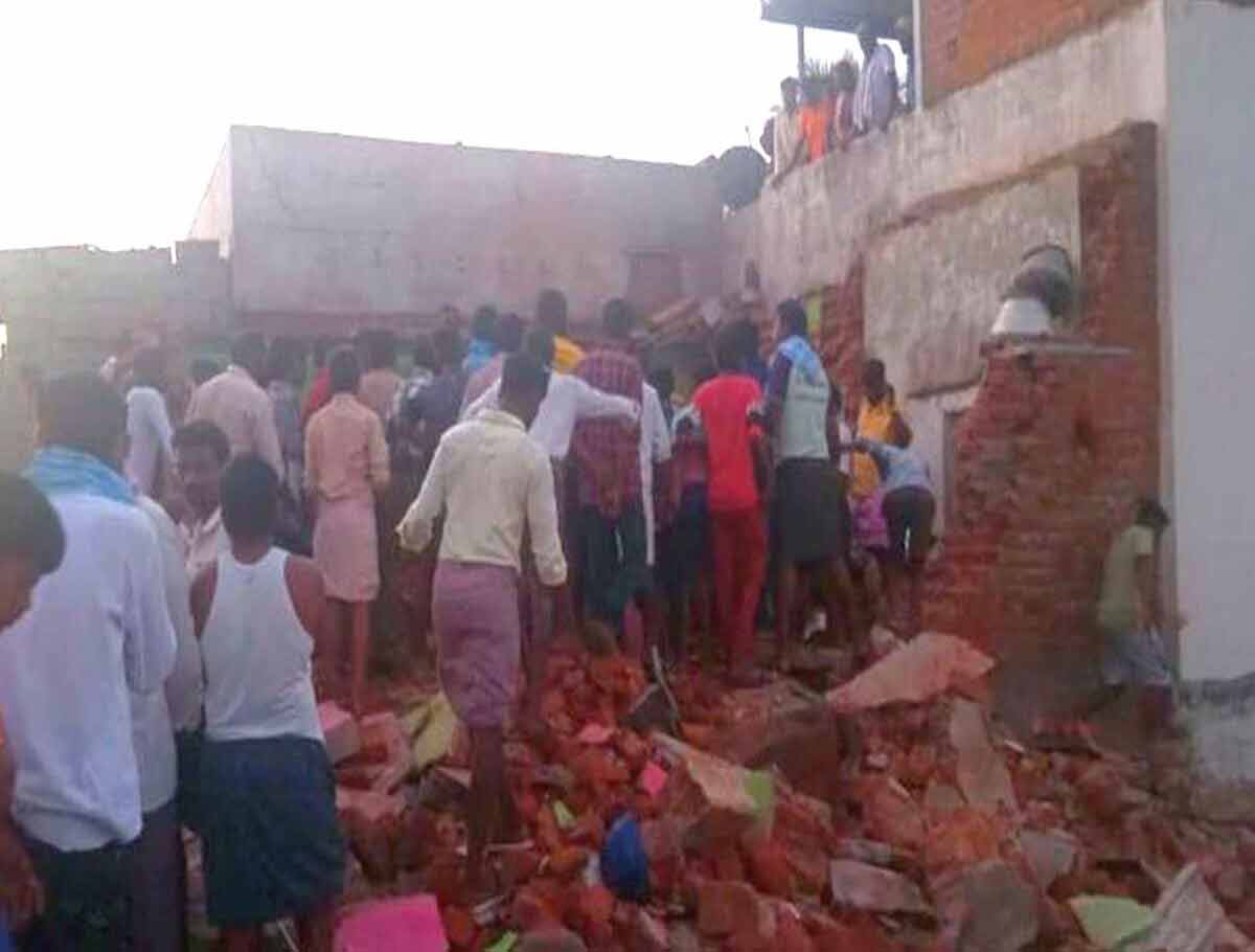 Andhra: Four Killed in Building Collapses After Cylinder Blast