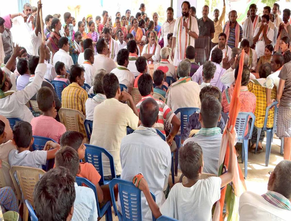 TRS Govt is Neglecting Workers Registered With MGNREGS: Uttam