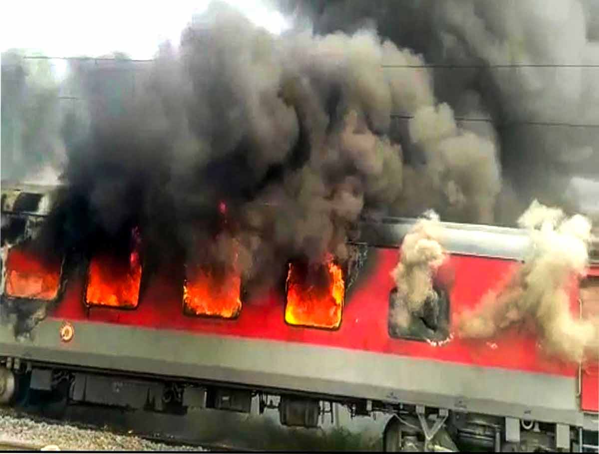 Agneepath Scheme Protest Live Updates: 12 Trains Burnt, Stations Vandalised