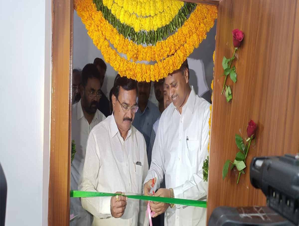 Hyderabad: Niranjan Reddy Launches Call Centre