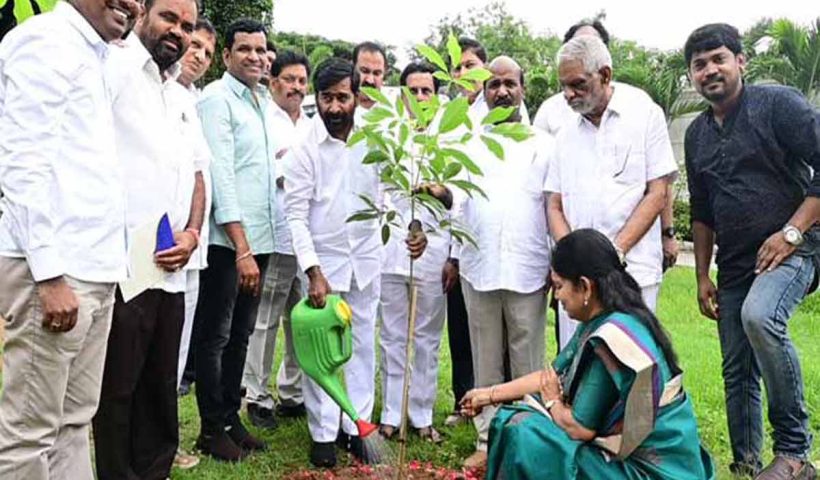 Jagadish Reddy Participates In Green India Challenge
