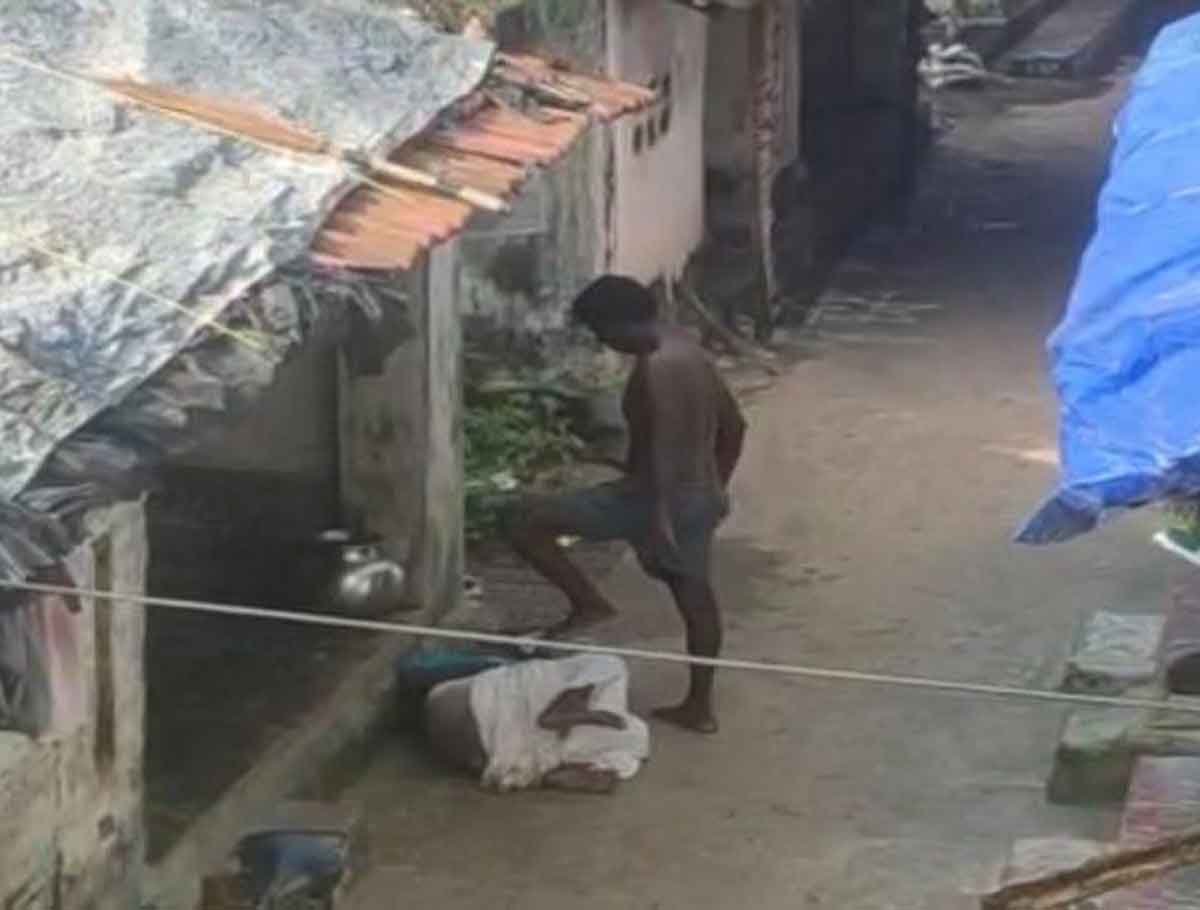 Drunken Man Beats His Mother For Money in Yanam