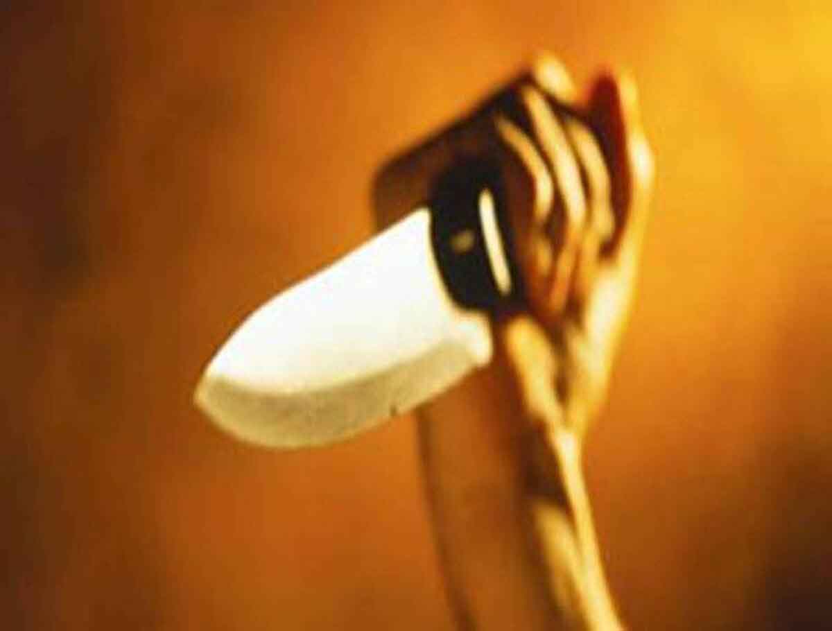 Hyderabad: Auto Driver Attacks Minor Boy With Knife