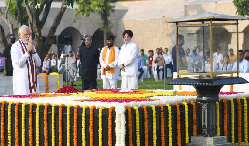 PM Modi Paid Homage To Mahatma Gandhi