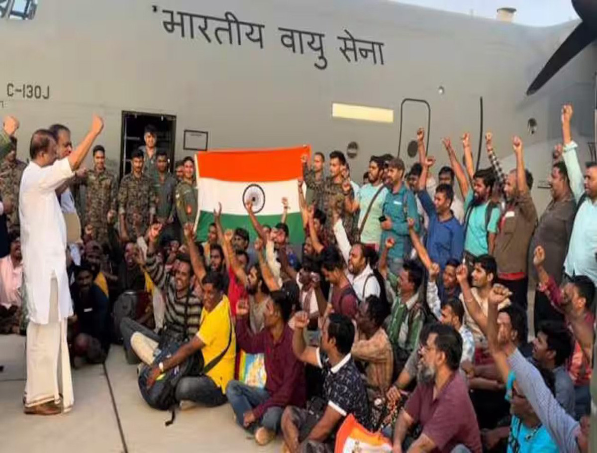 The 8th Batch of Indians Rescued Received in Jeddah