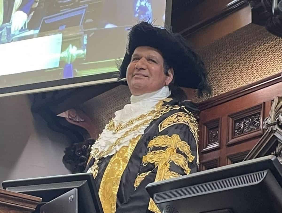 London: Chaman Lal Take Oath as Mayor of Birmingham