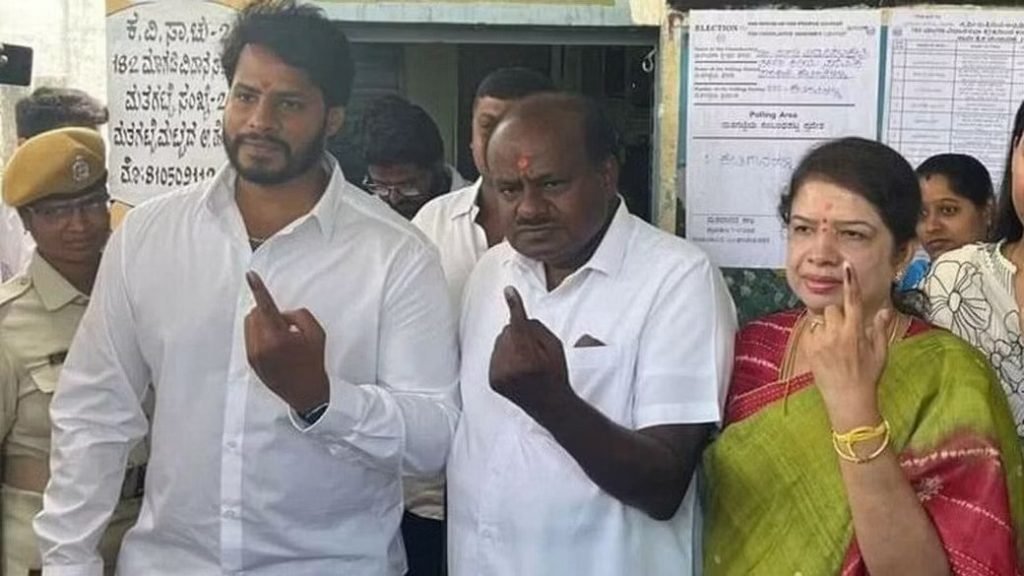 Karnataka Polls: Kumaraswamy Wins But His Son Nikhil Lost