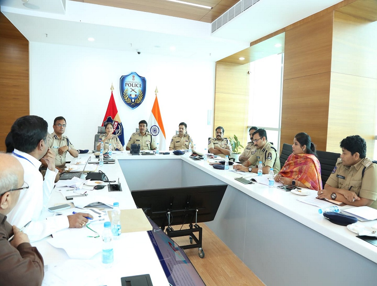 Police Held A Meeting On Pending Issues Pertains To Safe City Project