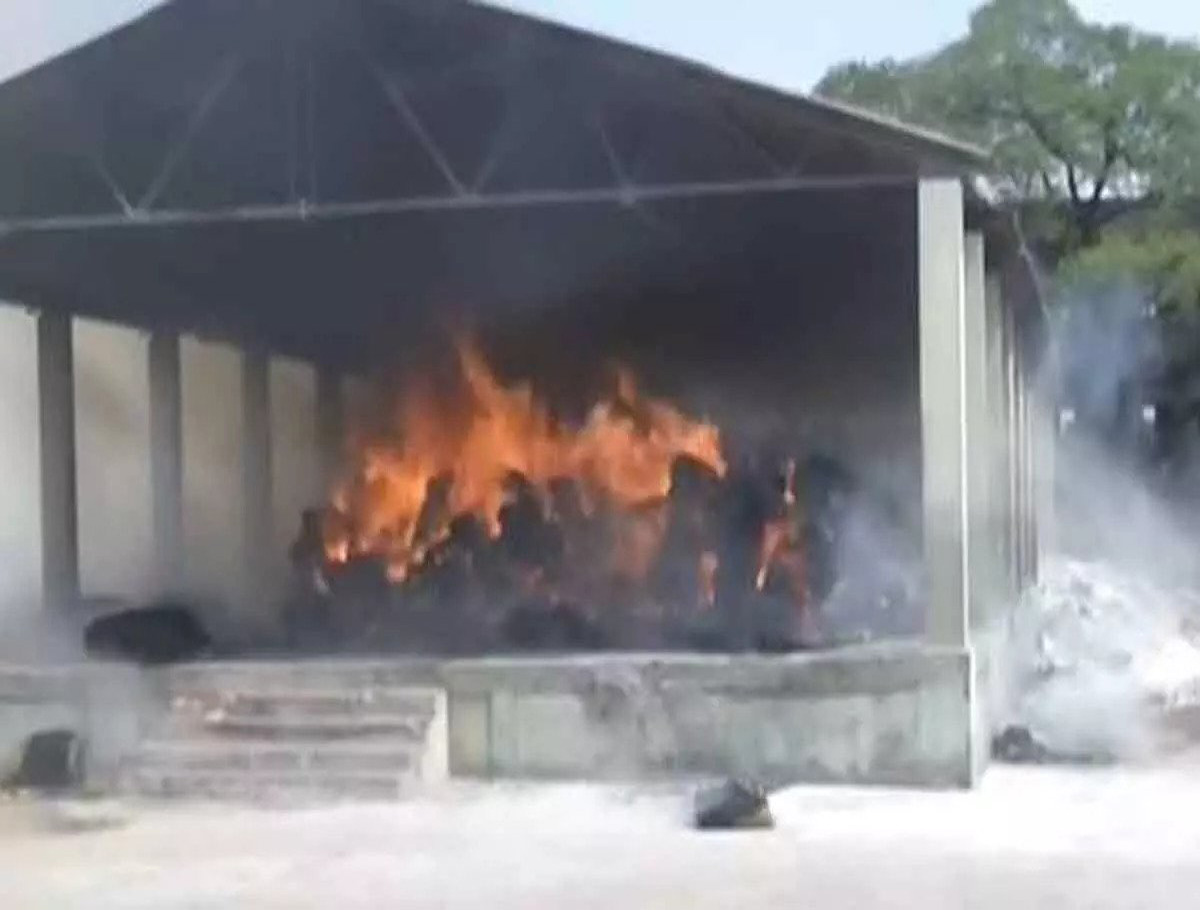 Khammam: Fire Broke Out At Cotton Market