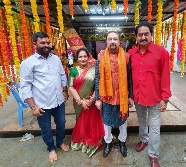 Nizam 9th of Asaf Jah Raunaq Yar Khan And Actor Suman Attended Bonalu Celebrations At NIMS