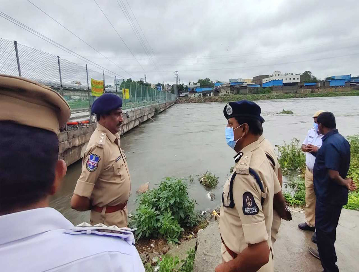 Police Monitor Musi River As HMWS&SB Release Water 
