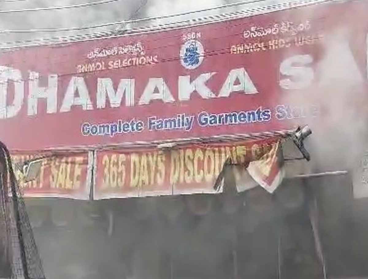 Massive Fire In Secunderabad Garment Shop, No Casualties
