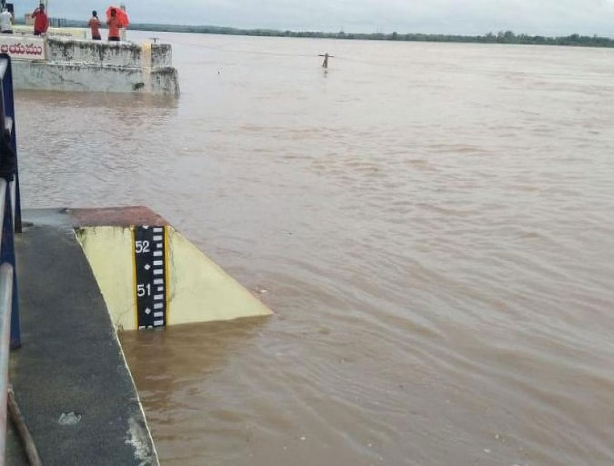 The Water Level In Godavari Crossed The 3rd Warning Level