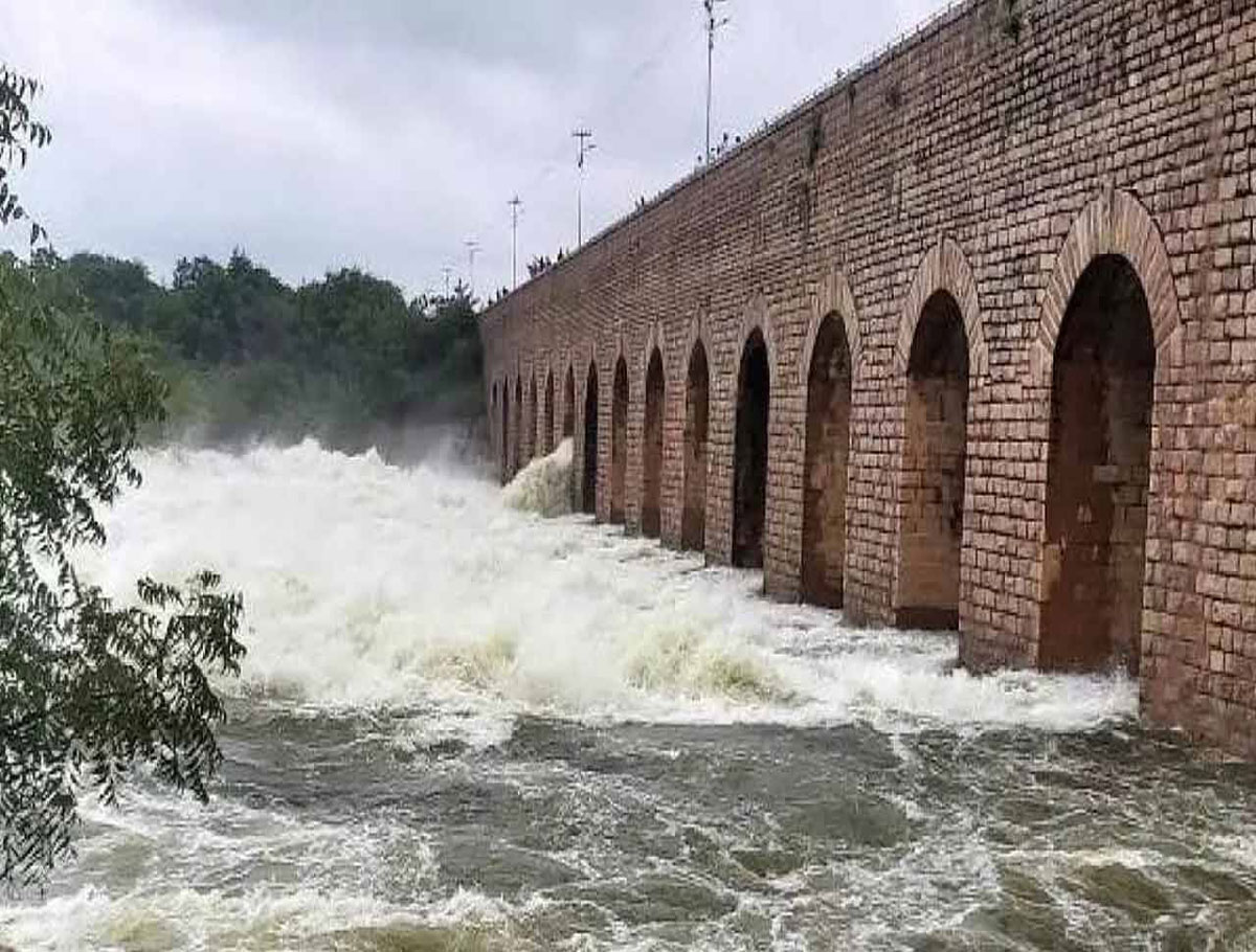 Two Gates Of Osman Sagar Lifted: Heavy Flood In Musi