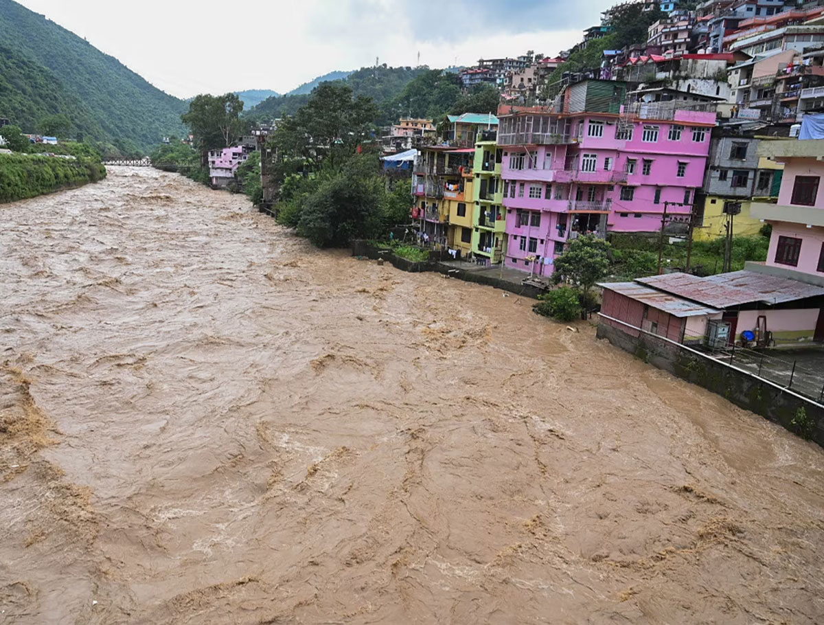 16 Died After Temple Collapsed, Houses Washed Away in Himachal Pradesh
