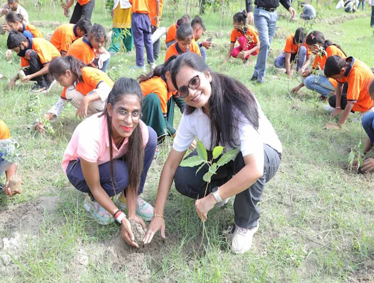 HCL Foundation Plants 47K+ Saplings Across The Nation to Support Sustainable Planet