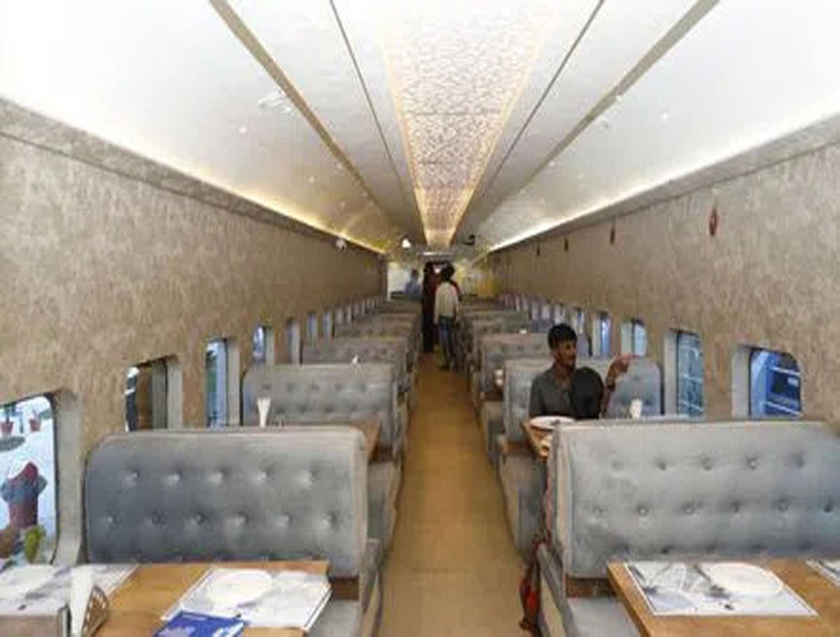 Rail Coach Restaurant At Necklace Road Started 