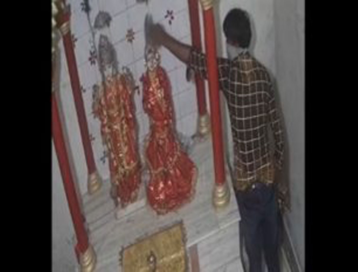 Jharkhand: An Idol And Two Crowns Stolen from Century-Old Temple