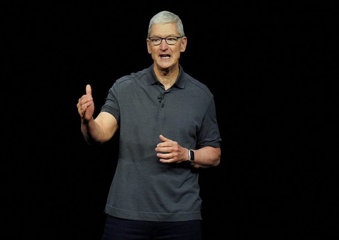 Apple CEO to Hire More People in UK to Work on AI