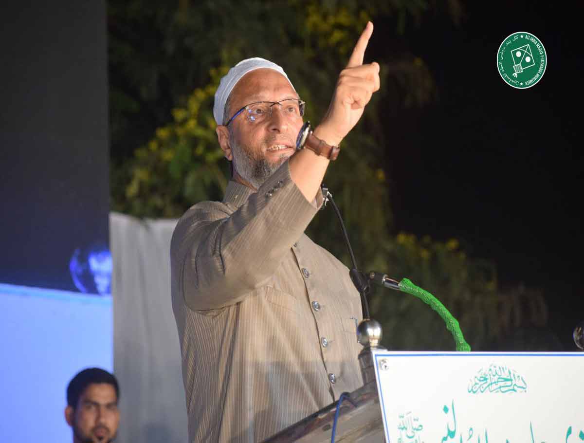 Owaisi Brothers Accused Revanth Of Speaking Against Muslims On PAR With RSS Ideology 