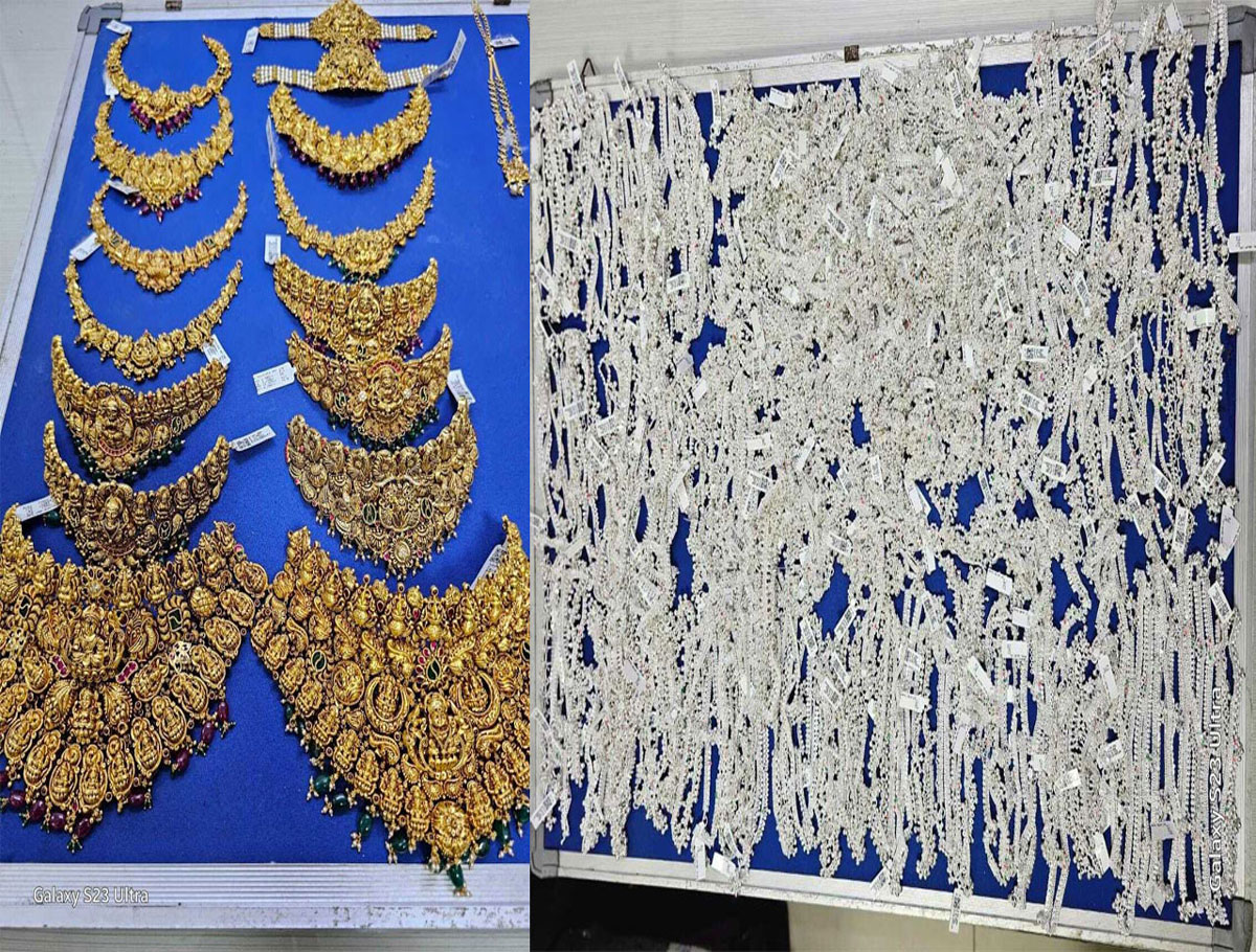 Police Seized Huge Amount Of Gold and Silver in Miyapur