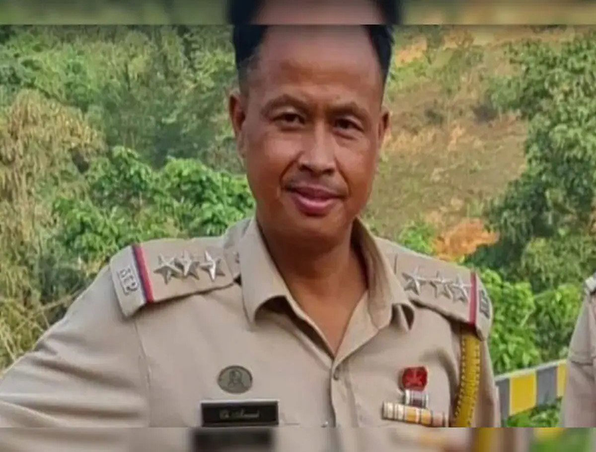 Manipur Police Officer Shot by A Sniper In Moreh